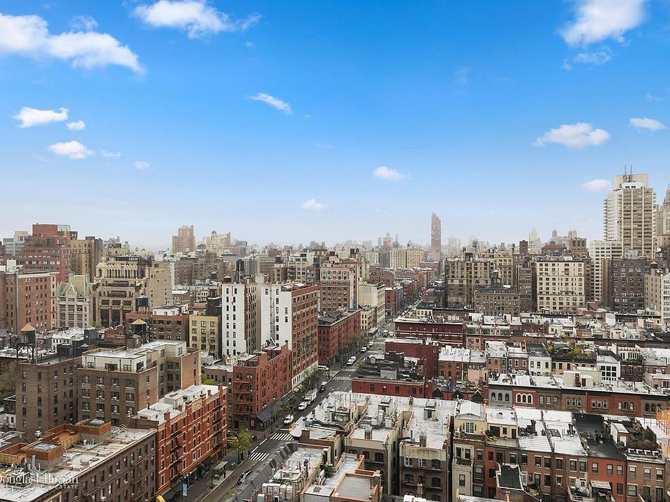 2nd image of 45 W 67th St APT 21A