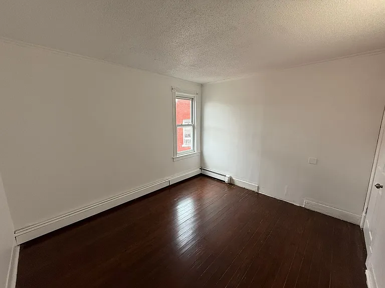 122-124 Shultas Pl — Photo 14