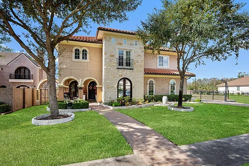 1011 Grand Estates Dr Photo 1