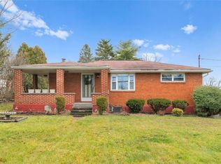1702 Clairton Rd, West Mifflin, PA 15122