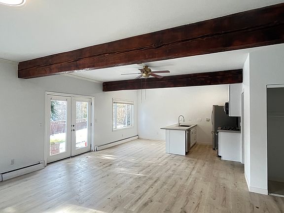 5th image of 965 Nile Ave NE #3