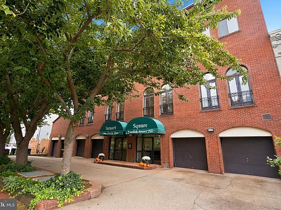 3rd image of 141 12th St NE APT 9
