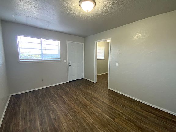 5th image of 7219 N Macarthur Blvd APT 14