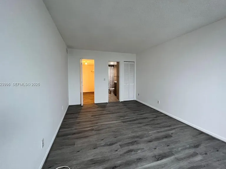 13499 Biscayne Blvd #1205 — Photo 15