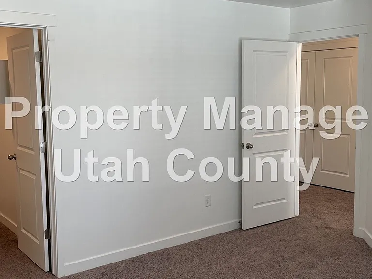 487 S Fox Chase Ln — Photo 34