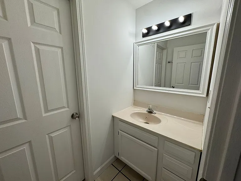 507 Banks Ave — Photo 24