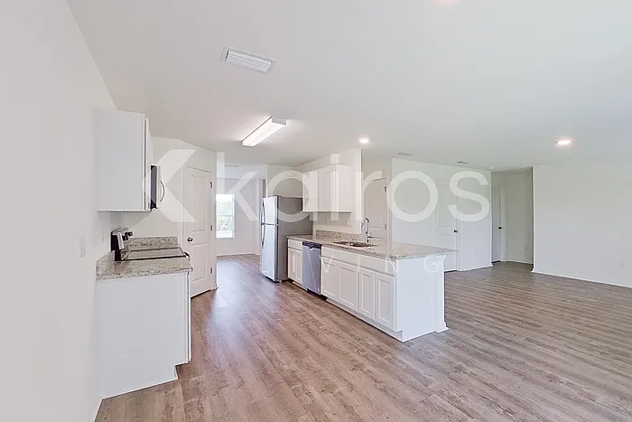 18354 Koala Ave — Photo 7