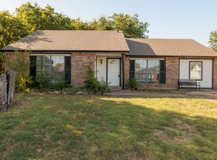 3705 Seven Gables St, Fort Worth, TX 76133