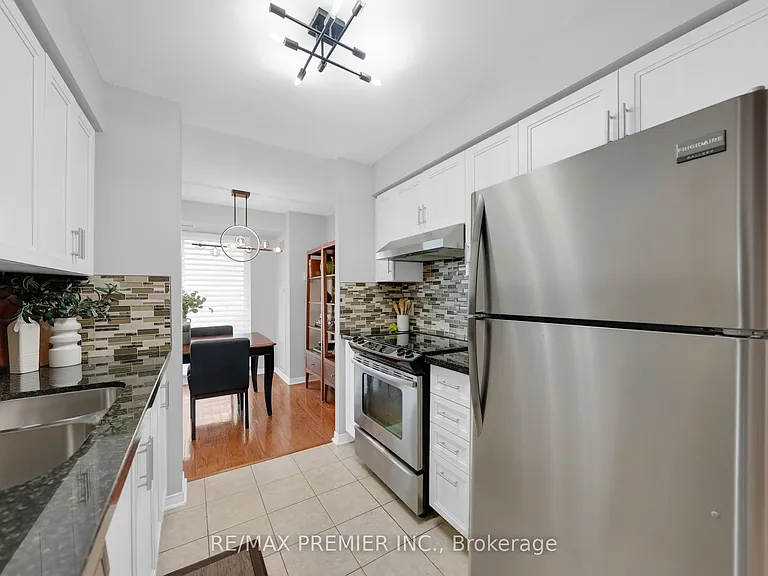 51 Baffin Ct #220 — Photo 16