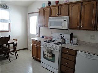 3rd image of 19638 Bluestem Ln
