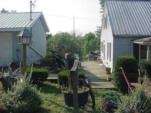4th image of 675 Panhandle Ave
