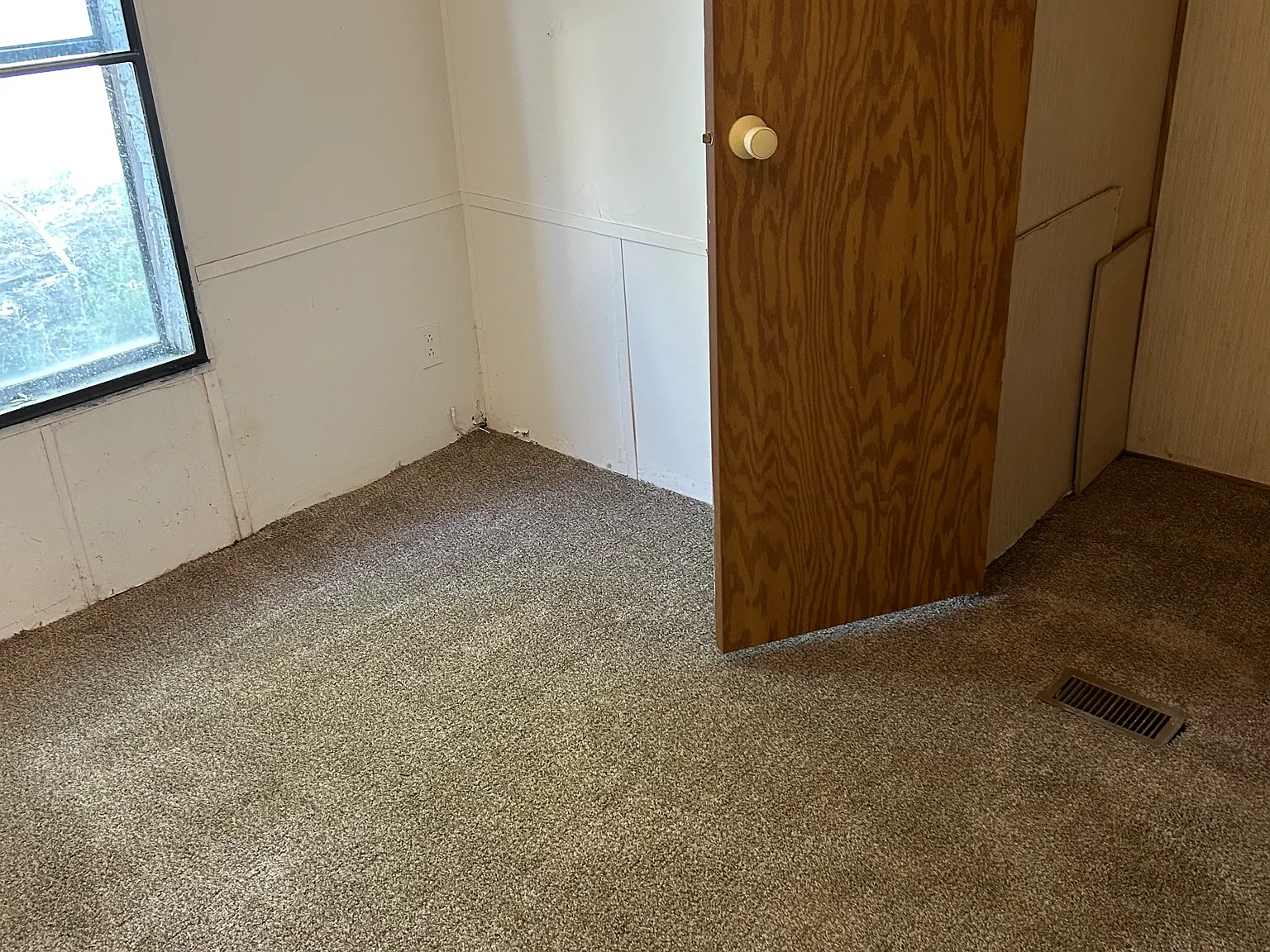 2 bed, 1125 sqft, $875 — Photo 4