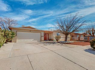 1024 Sapphire St SW, Albuquerque, NM 87121