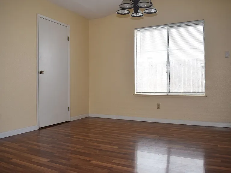 1317 Rice Ln — Photo 7