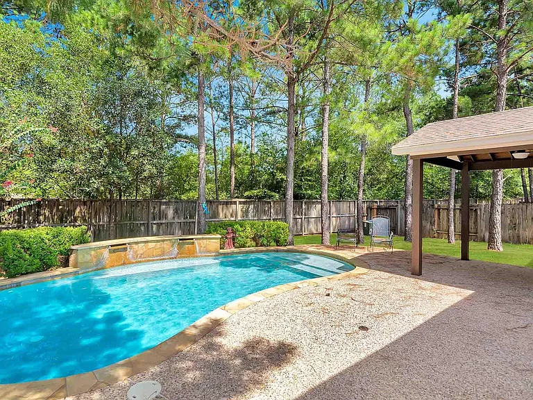 22 N Queenscliff Cir — Photo 11