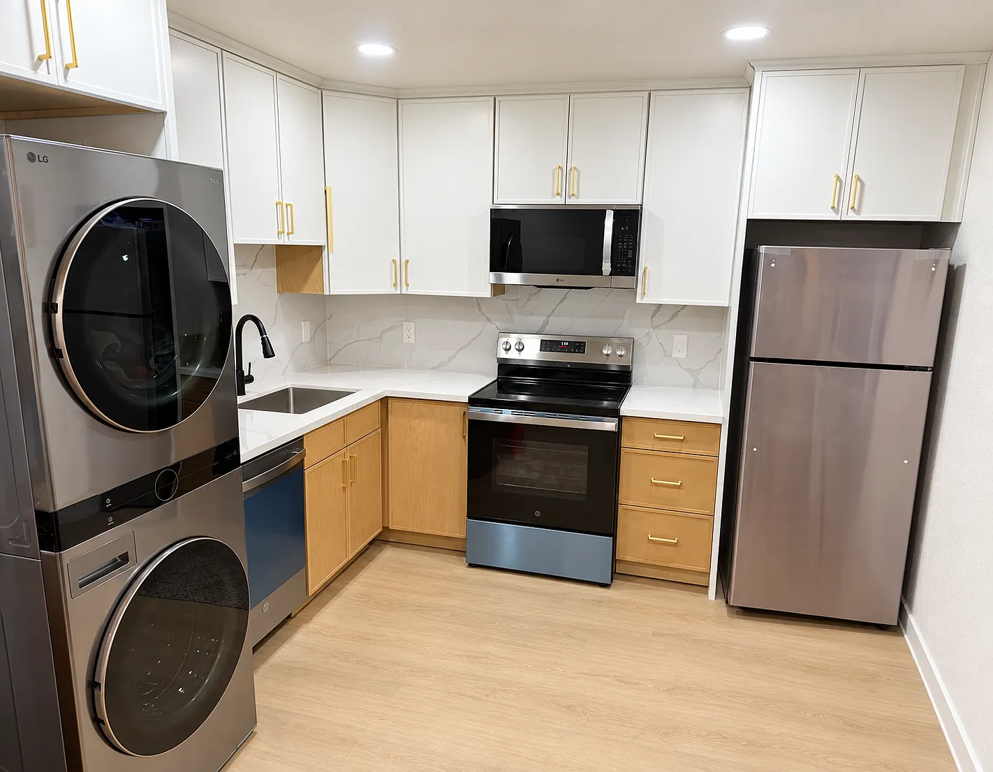 1 bed, 700 sqft, $2,499 — Photo 2