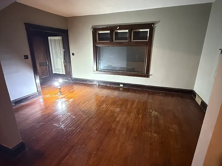 13609 Durkee Ave #2 — Photo 6