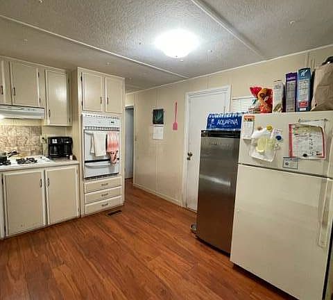 4th image of 7527 Maple Leaf Ln #176
