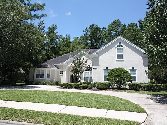 3rd image of 2687 Country Club Blvd
