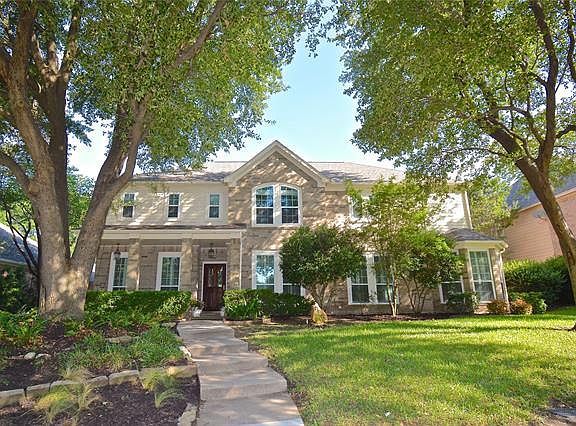 2nd image of 4415 Taylor Ln