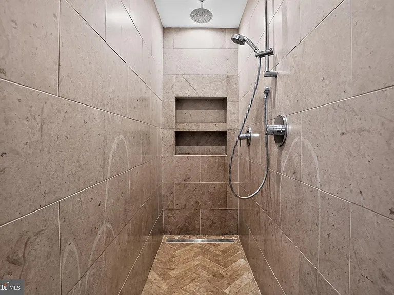 812 Lombard St #4 — Photo 24