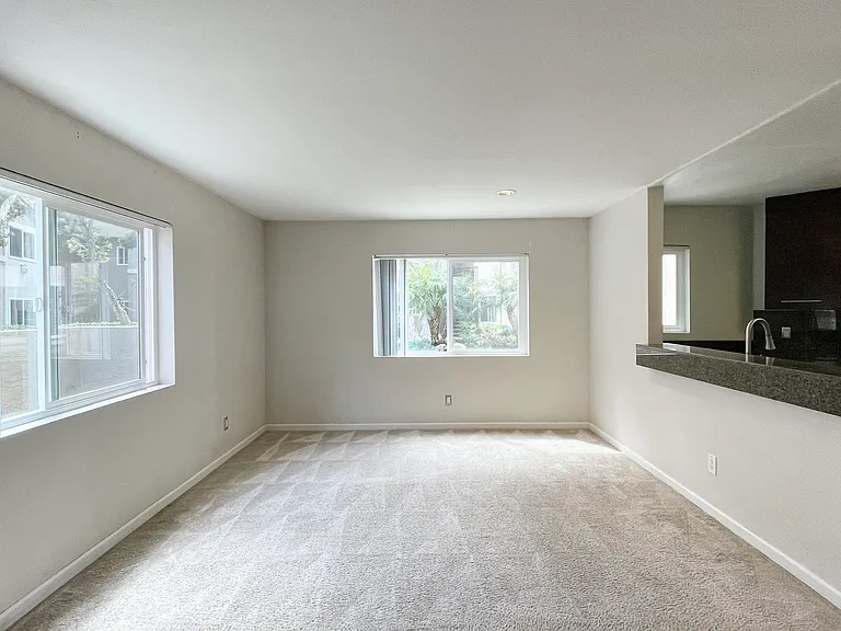 7565 Charmant Dr #405 — Photo 14