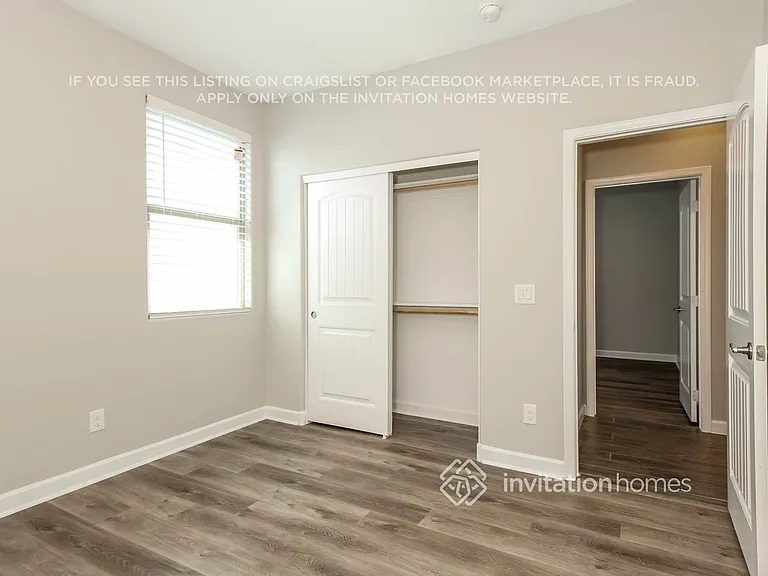2815 S 95th Dr — Photo 8