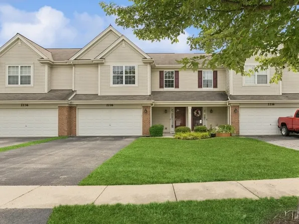 2226 Pembridge Dr #2226, Lake In The Hills, IL 60156