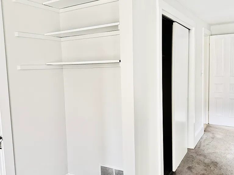 1203 Delaware Ave #3 — Photo 8