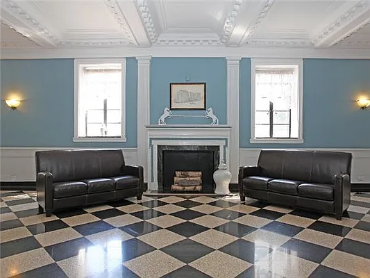 Sold by Exclusive Properties Sotheby's International Realty | media 15