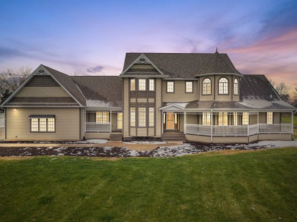 5065 E Sleepy Hollow Rd, Earlville, IL 60518