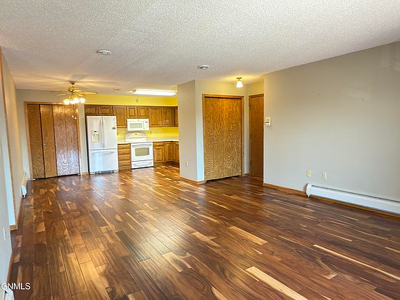 5th image of 250 4th St NE Unit 10