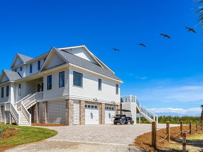 711 Red Drum Rd N, Saint Helena Island, SC, 29920