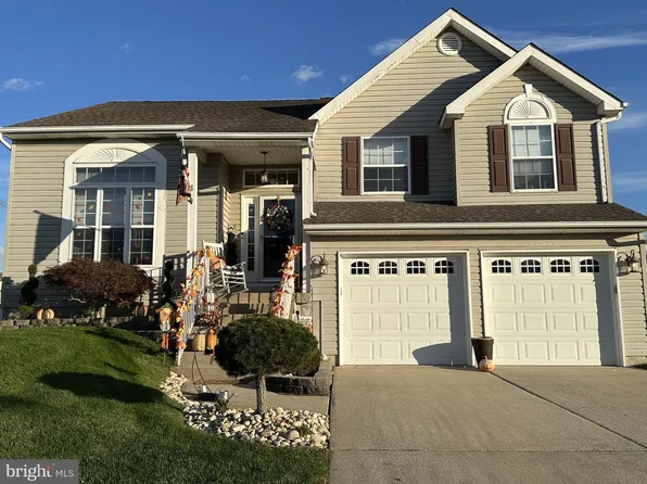 4 Sylvan Ct, Laurel Springs, NJ 08021