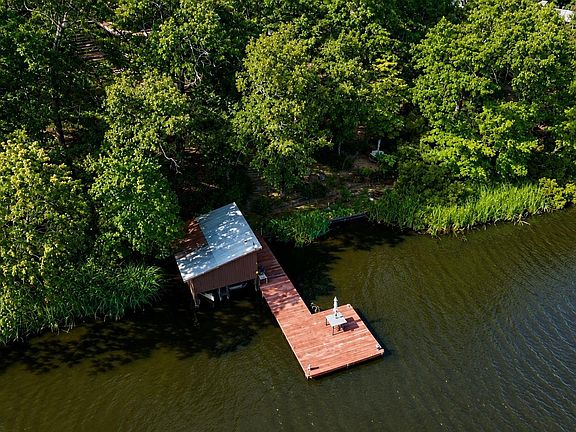 3rd image of 451 County Road 3236