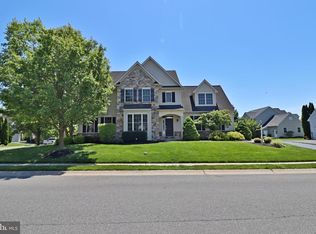 312 Squire Ln, Lititz, PA 17543
