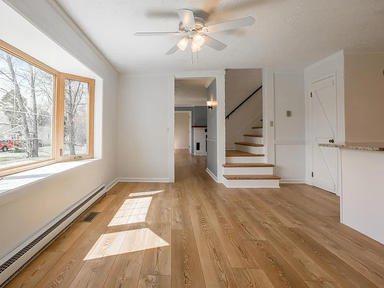 31245 Mohican Dr — Photo 18