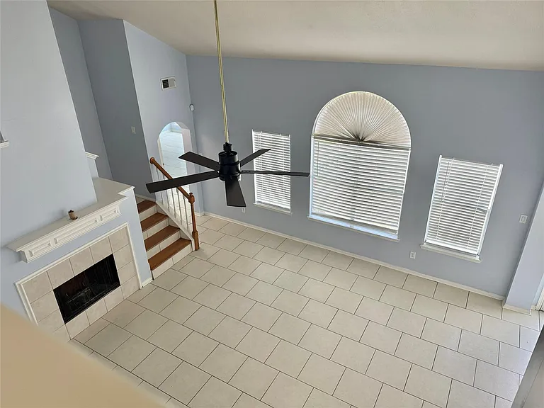 14802 Bellflora Ct — Photo 6
