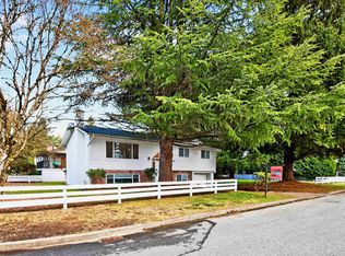 21099 Berry Ave, Maple Ridge, BC V2X 7V3