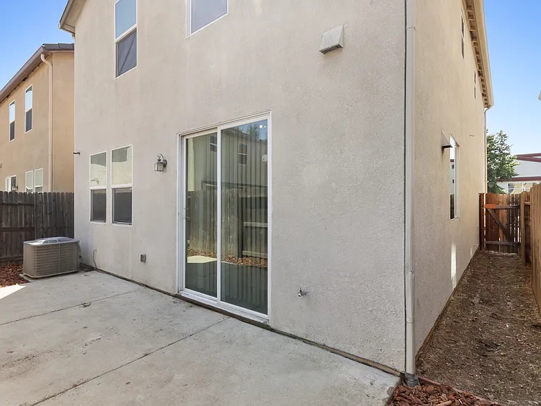 8897 Robbins Rd — Photo 27