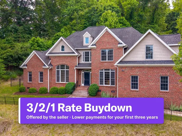 235 Deercroft Dr, Blacksburg, VA 24060