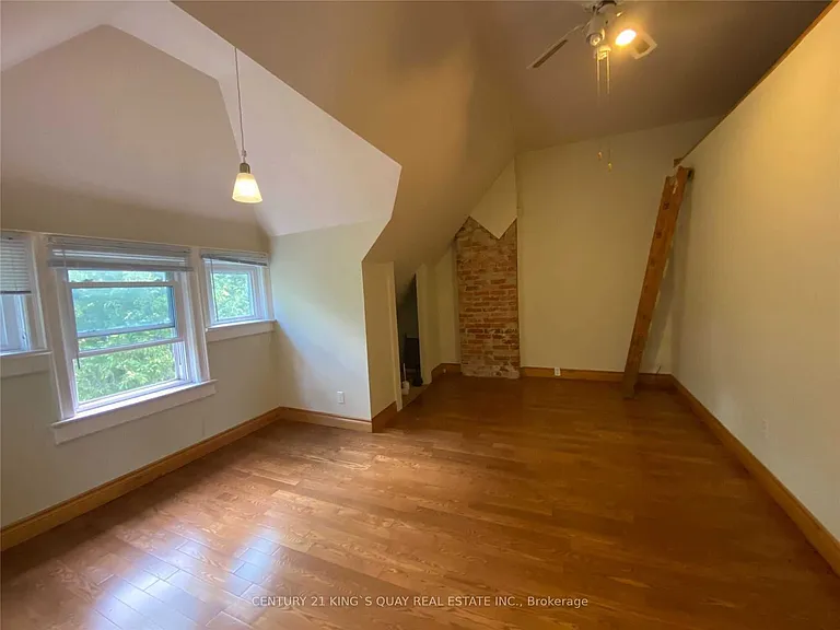154 Sorauren Ave #3 — Photo 7