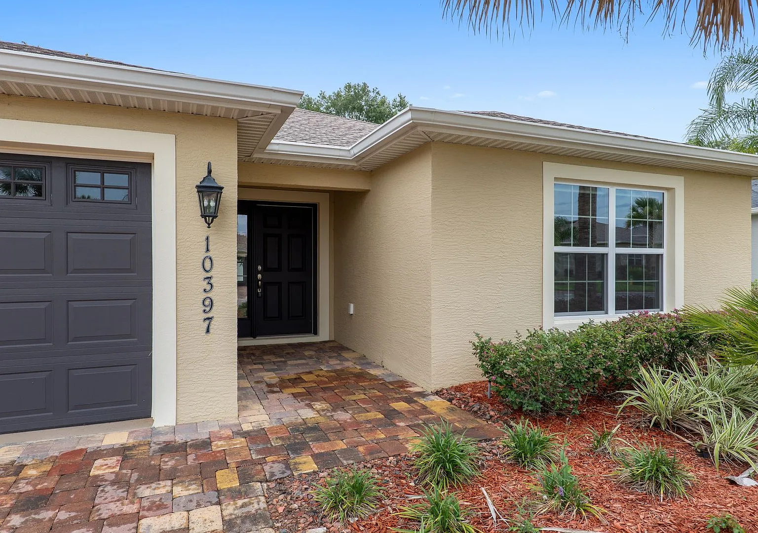 Lakeside Landings Home — Photo 2