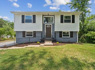 148 Airport Rd, Clarksville, TN 37042