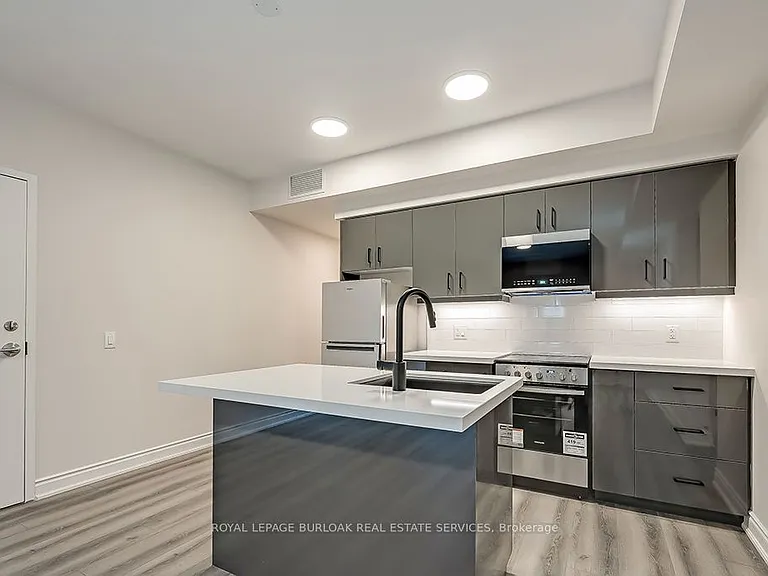 259 King St E #2C — Photo 5