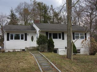 71 Duell Rd, White Plains, NY 10603