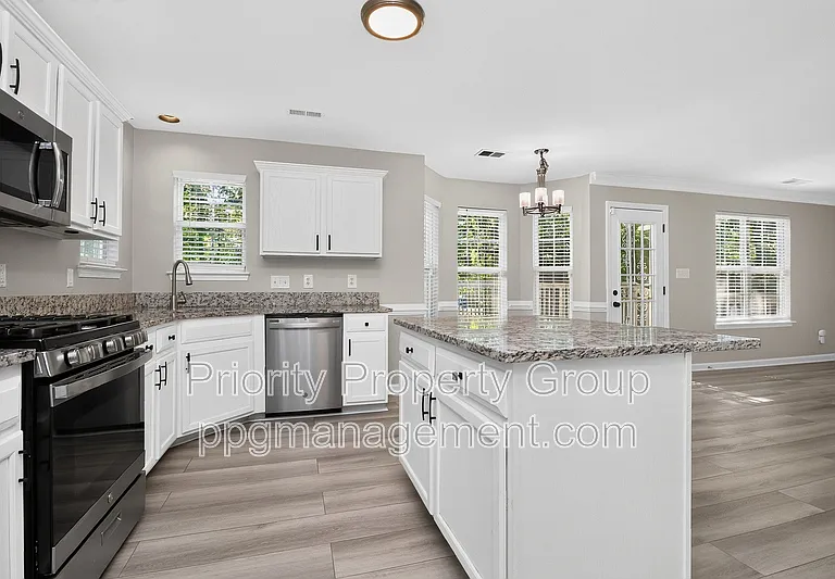 6424 Spanish Moss Ln — Photo 5