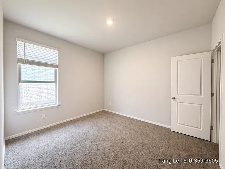 8636 Centerboard Ln — Photo 25