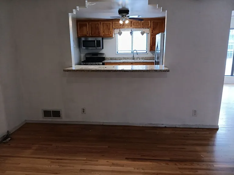 9825 Robin Ave NE — Photo 8