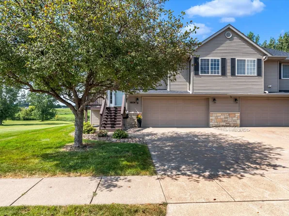 1604 Lomar St, Eldridge, IA 52748